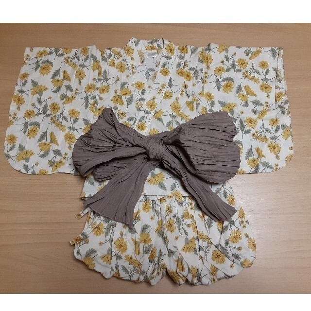 キッズ　浴衣　甚平 キッズ/ベビー/マタニティのキッズ服女の子用(90cm~)(甚平/浴衣)の商品写真