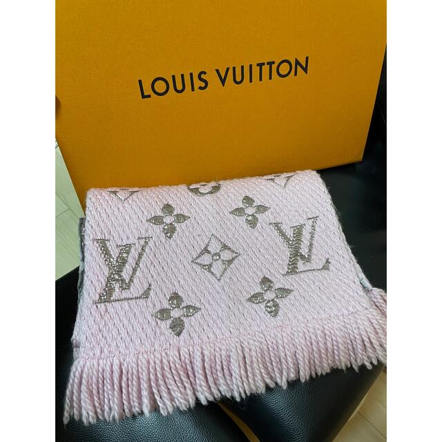 LOUIS VUITTON(ルイヴィトン)のLOUIS VUITTON(ルイヴィトン) マフラー正規品 レディースのファッション小物(マフラー/ショール)の商品写真