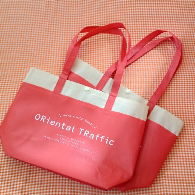 ORiental TRaffic(オリエンタルトラフィック)のオリエンタルトラフィック 不織布ショルダーバッグ 2枚セット レディースのレディース その他(その他)の商品写真