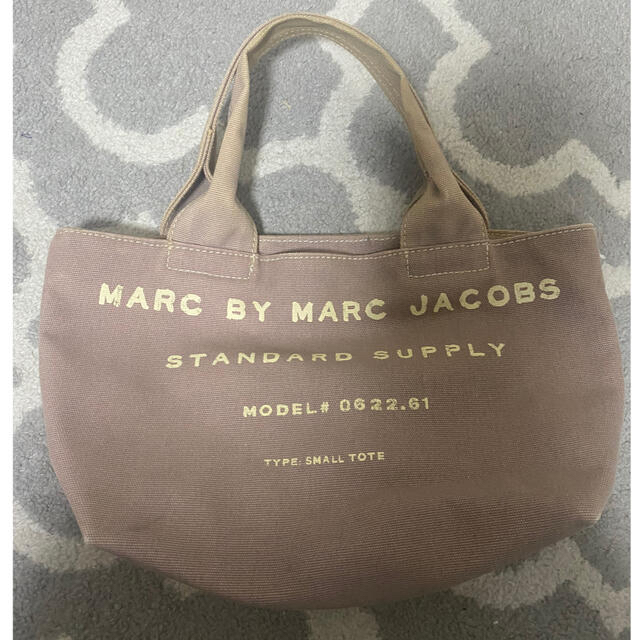 MARC BY MARC JACOBS(マークバイマークジェイコブス)のMARC JACOBS キャンバストート レディースのバッグ(トートバッグ)の商品写真