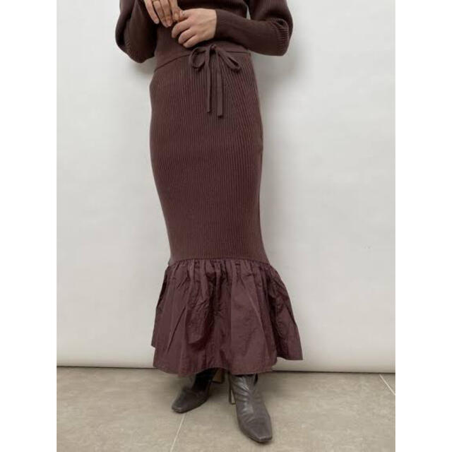 SNIDEL(スナイデル)の【新品未使用】SNIDEL スナイデル ヘムギャザードッキングスカート レディースのスカート(ロングスカート)の商品写真