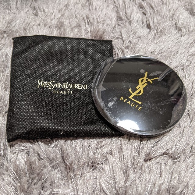 Yves Saint Laurent Beaute(イヴサンローランボーテ)のイヴサンローラン　ミラー レディースのファッション小物(ミラー)の商品写真