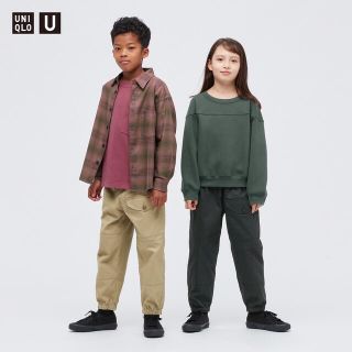 ユニクロ(UNIQLO)のユニクロキッズワイドフィットジョガーパンツサイズ130ダークグレーユニクロU(パンツ/スパッツ)