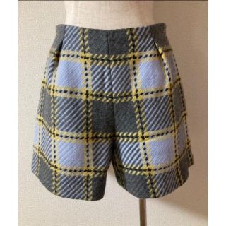 バーバリーブルーレーベル(BURBERRY BLUE LABEL)のショートパンツ(ショートパンツ)