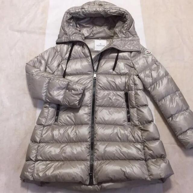 MONCLER(モンクレール)のモンクレール  レディース　サイズ0 スイエン　ダウンジャケット　ベージュ レディースのジャケット/アウター(ダウンジャケット)の商品写真