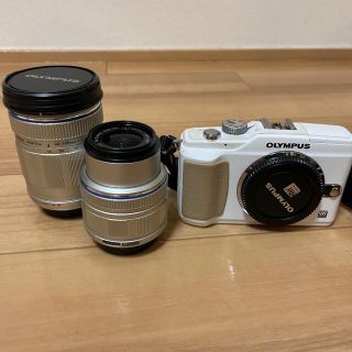 オリンパス(OLYMPUS)の最終値下げ OLYMPUS 一眼 ミラーレス カメラ(ミラーレス一眼)