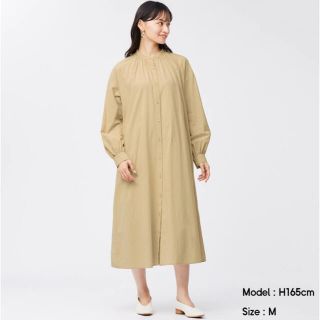 gu バンドカラーギャザーワンピース