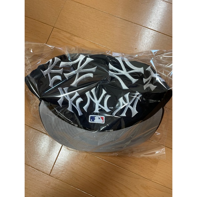 Supreme Box Logo New Era ヤンキース 紺 7-3/8 Supreme Box Logo New Era ヤンキース 紺 7-3/8