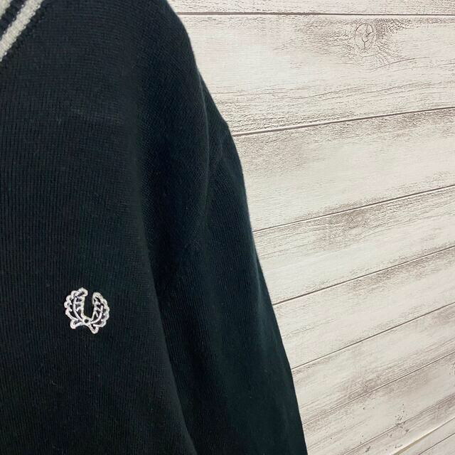 FRED PERRY(フレッドペリー)の【希少デザイン】フレッドペリー☆刺繍ワンポイントロゴリブラインコットンニット メンズのトップス(ニット/セーター)の商品写真