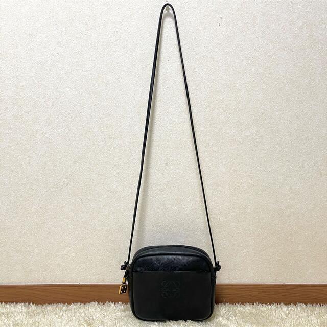 日本廉価 【美品】LOEWE　ロエベ　ショルダーバッグ　黒レザー　アナグラム　状態良好 ハンドバッグ