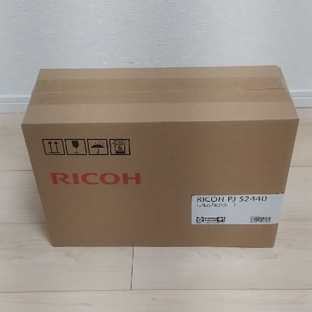 RICOH PJ S2440 プロジェクター リコー製 価格は安く スマホ/家電/カメラ