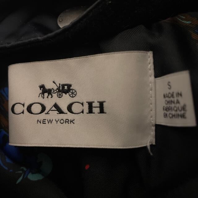 COACH(コーチ)のcoach MA-1 ネイビー　レディース　Sサイズ レディースのジャケット/アウター(ミリタリージャケット)の商品写真