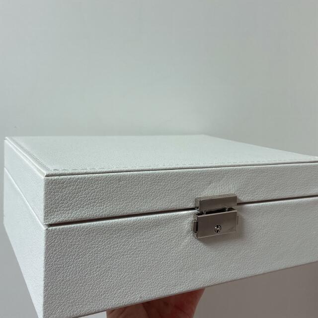 ジュエリーボックス　ホワイト インテリア/住まい/日用品のインテリア小物(小物入れ)の商品写真