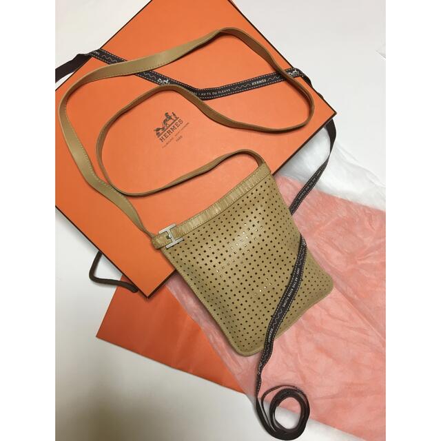 エルメス HERMES ショルダーバッグ
 トゥドゥ ポシェット パンチング カーキ