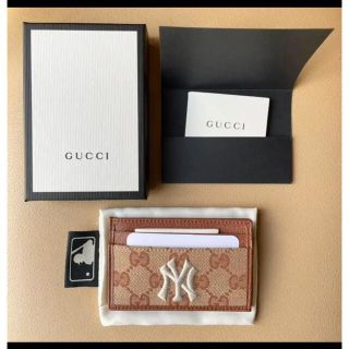 グッチ(Gucci)のGUCCI ヤンキース　GGキャンバスパスケース(名刺入れ/定期入れ)