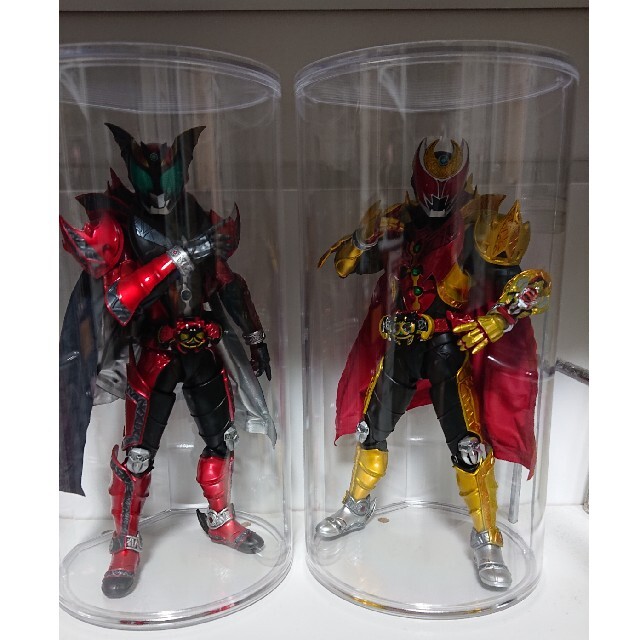 真骨彫仮面ライダーキバエンペラーフォーム&ダークキバ