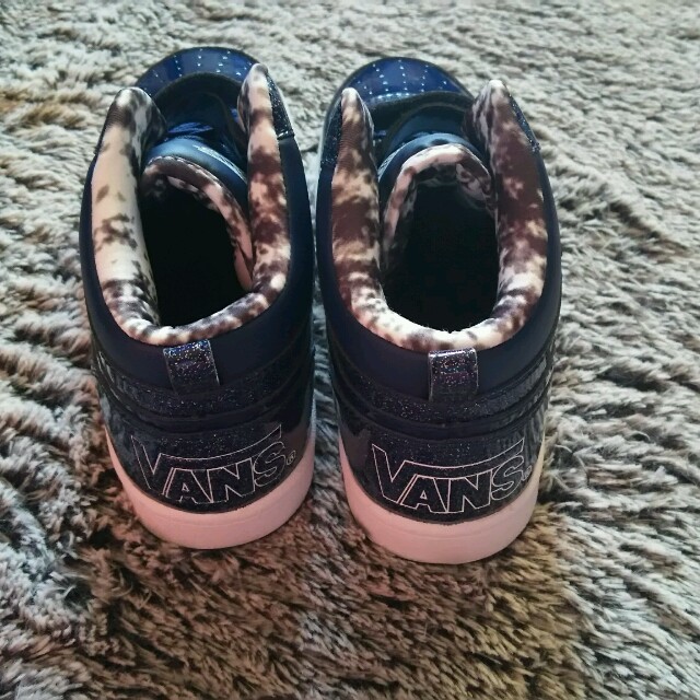 VANS(ヴァンズ)の【美品】VANS ｽﾆｰｶｰ キッズ/ベビー/マタニティのキッズ靴/シューズ(15cm~)(スニーカー)の商品写真