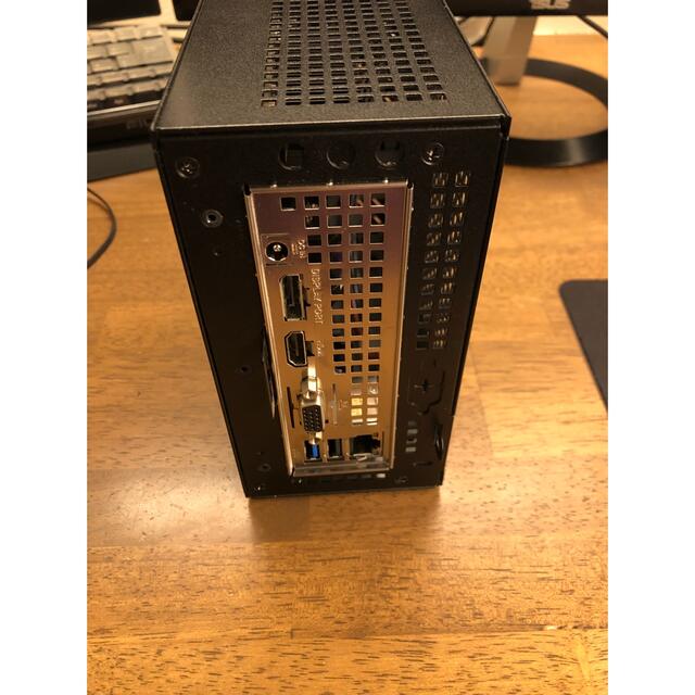 ASRock DeskMini A300  AMD ベアボーンキット スマホ/家電/カメラのPC/タブレット(PCパーツ)の商品写真