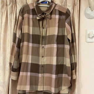 バーバリーブルーレーベル(BURBERRY BLUE LABEL)のチェックシャツ　ブルーレーベルクレストブリッジ　ブラウス　38(シャツ/ブラウス(長袖/七分))