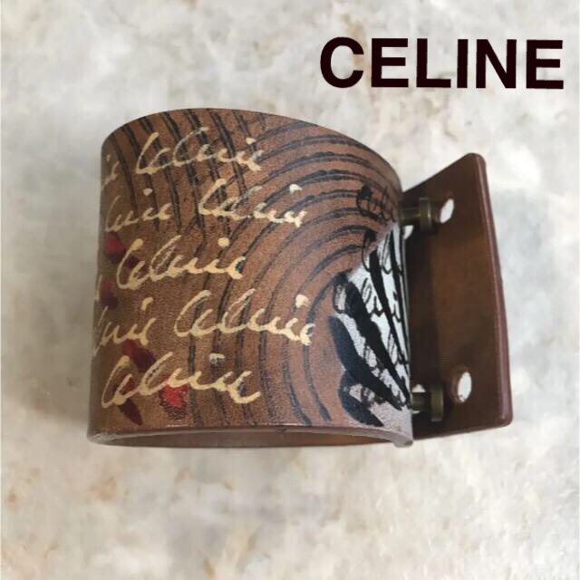 celine(セリーヌ)の【CELINE セリーヌ】バングル　レザー　サファリ　アニマル柄 レディースのアクセサリー(ブレスレット/バングル)の商品写真