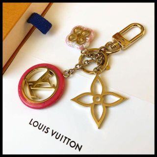 ルイヴィトン(LOUIS VUITTON)の超美品✨ ルイヴィトン ポルトクレ・カラーライン チャーム キーホルダー(チャーム)