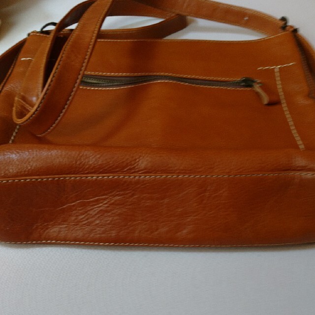 本革 牛革 ショルダーバッグ 肩かけ 薄型 かばん バッグ 革 鞄 茶色 新品 レディースのバッグ(ショルダーバッグ)の商品写真