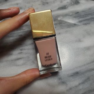 イヴサンローランボーテ(Yves Saint Laurent Beaute)のYVES SAINT LAURENT ラ ラッククチュール / No.22(マニキュア)