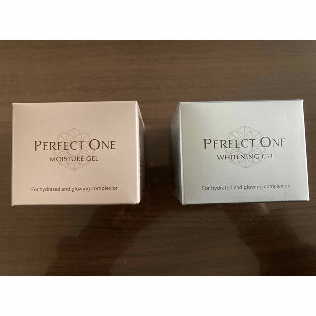 PERFECT ONE MOISTURE GEL WHITENING GEL