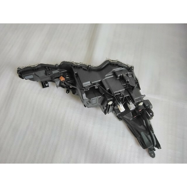 カローラツーリングヘッドライト左 3