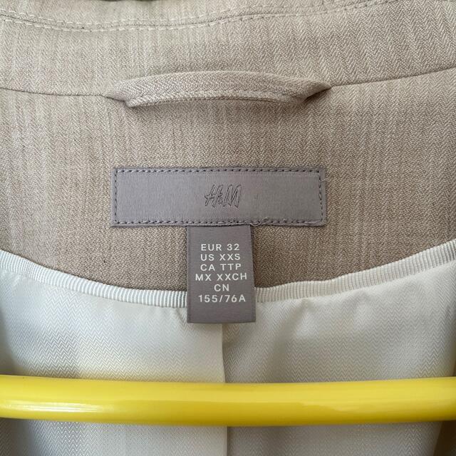 H&M(エイチアンドエム)のH&M スーツ ジャケット ベージュ レディースのフォーマル/ドレス(スーツ)の商品写真