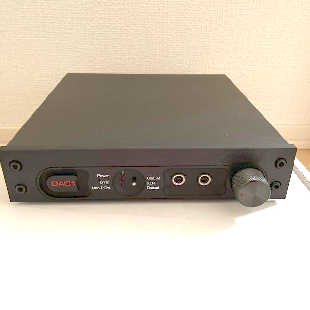 Benchmark DAC 1 Black