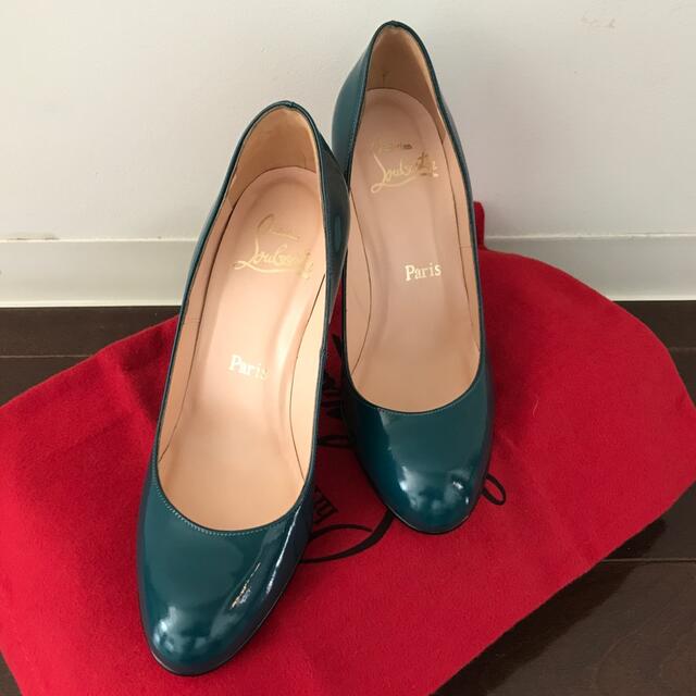 Christian Louboutin(クリスチャンルブタン)のクリスチャンルブタン　パンプス美品　36.5 レディースの靴/シューズ(ハイヒール/パンプス)の商品写真