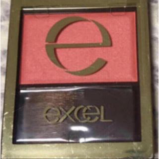 excel  スキニーリッチチーク　未使用(チーク)