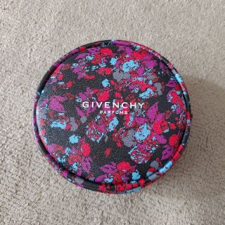 ジバンシィ(GIVENCHY)のGIVENCHY ポーチ(ポーチ)