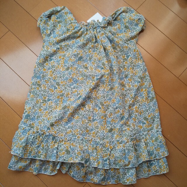 COMME CA ISM(コムサイズム)の130cm コムサイズム 花柄 キッズ/ベビー/マタニティのキッズ服男の子用(90cm~)(Tシャツ/カットソー)の商品写真