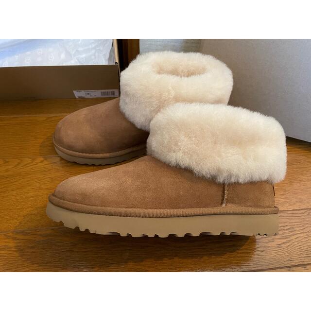 UGG - 試着のみ❣️ugg classic mini fluff 38 アグ ミニの通販 by