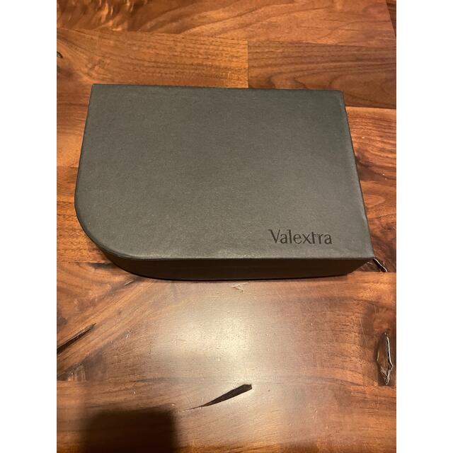 Valextra(ヴァレクストラ)のValextra マネークリップ　ホワイトほぼ新品 メンズのファッション小物(マネークリップ)の商品写真