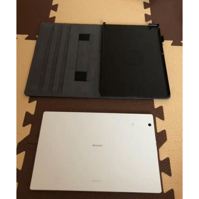 美品 docomo SONY Xperia Z4 タブレット ホワイト32GIMEI