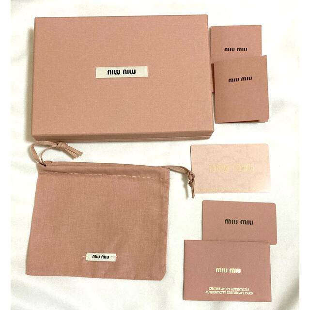 miumiu - 新品⭐︎MIU MIU ミュウミュウ ショルダーストラップ付