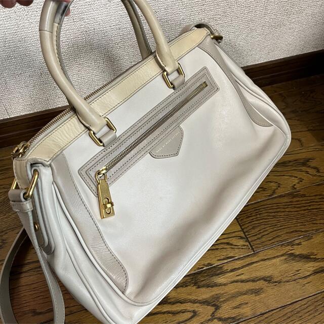 MARC BY MARC JACOBS(マークバイマークジェイコブス)のマークバイマークジェイコブス　グレーのハンドバッグ ショルダーバッグ レディースのバッグ(ハンドバッグ)の商品写真