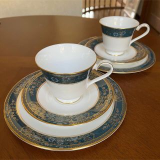 Royal Doulton - 【未使用美品】ロイヤルドルトン☆カーライル☆トリオ