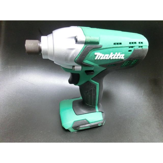 Makita(マキタ)の中古動作確認済　マキタ M695D　インパクトドライバー　本体のみ スマホ/家電/カメラのスマホ/家電/カメラ その他(その他)の商品写真