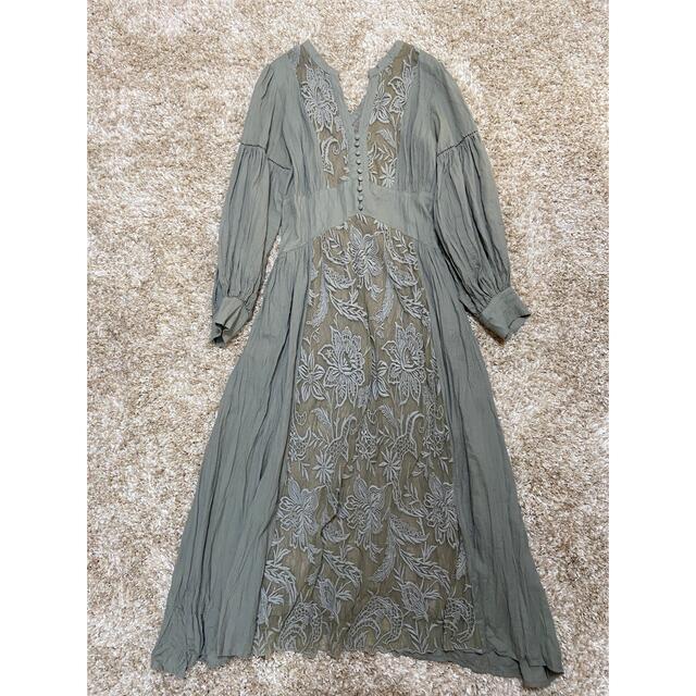 Ameri VINTAGE(アメリヴィンテージ)のMEDI EMBROIDERY TULLE LACE DRESS レディースのワンピース(ロングワンピース/マキシワンピース)の商品写真