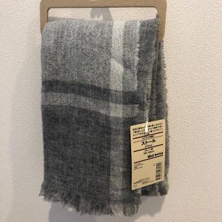 ムジルシリョウヒン(MUJI (無印良品))の☆未使用品☆ 無印良品 カシミヤ平織ストール グレー×柄 カシミヤ100%(ストール/パシュミナ)