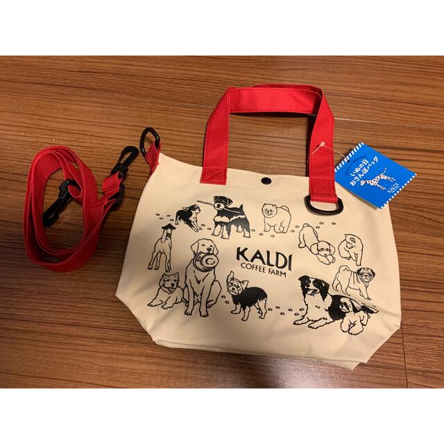 KALDI(カルディ)の【カルディ】犬の日お出かけバック〈1〉 レディースのバッグ(ショルダーバッグ)の商品写真