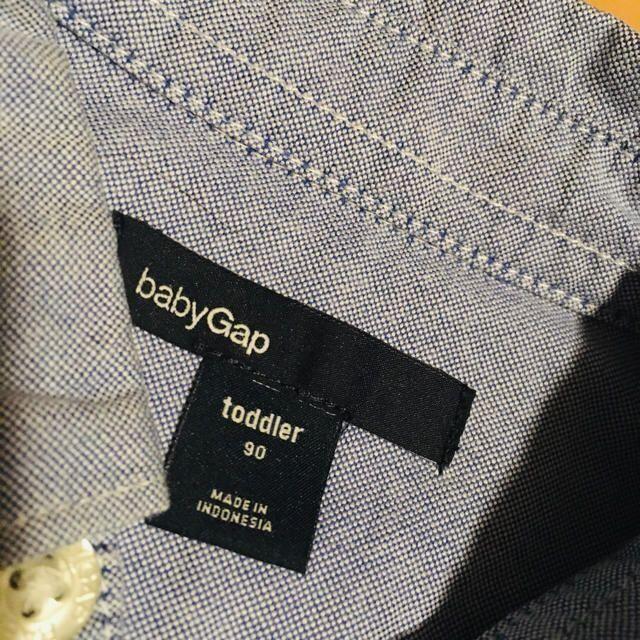 babyGAP(ベビーギャップ)のbabyGap ボタンダウンシャツ 90 ブルー キッズ/ベビー/マタニティのキッズ服男の子用(90cm~)(ブラウス)の商品写真