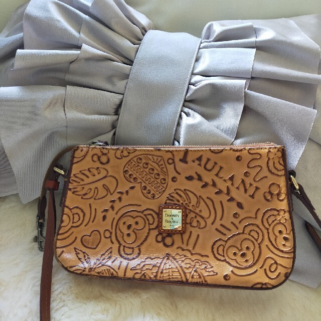 dooney&bourke