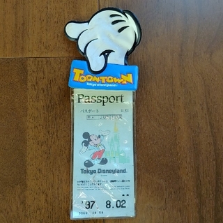 ディズニー(Disney)のディズニー チケットホルダー（当時のパスポート付）(キャラクターグッズ)