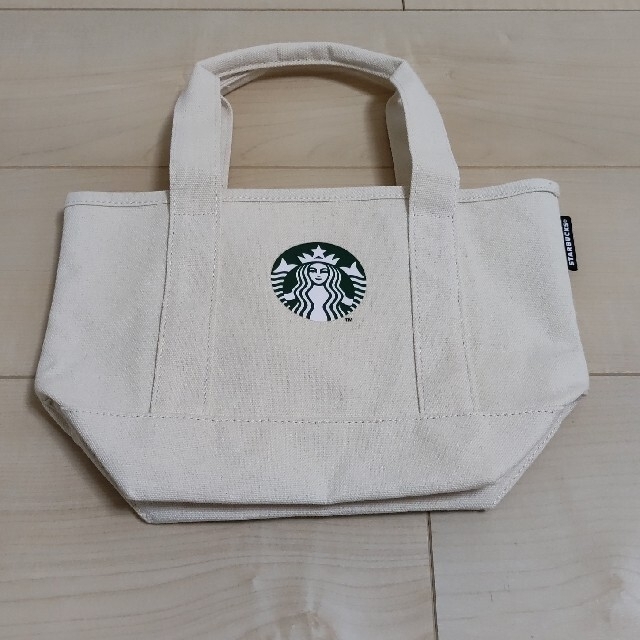 Starbucks Coffee(スターバックスコーヒー)のスタバ2022年福袋　ブランケット・ミニトート エンタメ/ホビーのコレクション(ノベルティグッズ)の商品写真