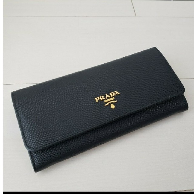 PRADA プラダ 長財布